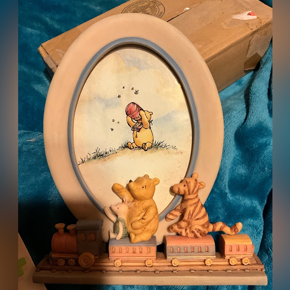 DISNEY 1990 CHARPENTE VINTAGE WINNIE THE POOH TIGGER PIGLET TRAIN  PICTURE FRAME - Picture 5 of 14
